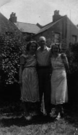 Herbert Charles Allen, Dorothy Kate Allen (nee Woolgar) and their daughter Barbara Dorothy Allen